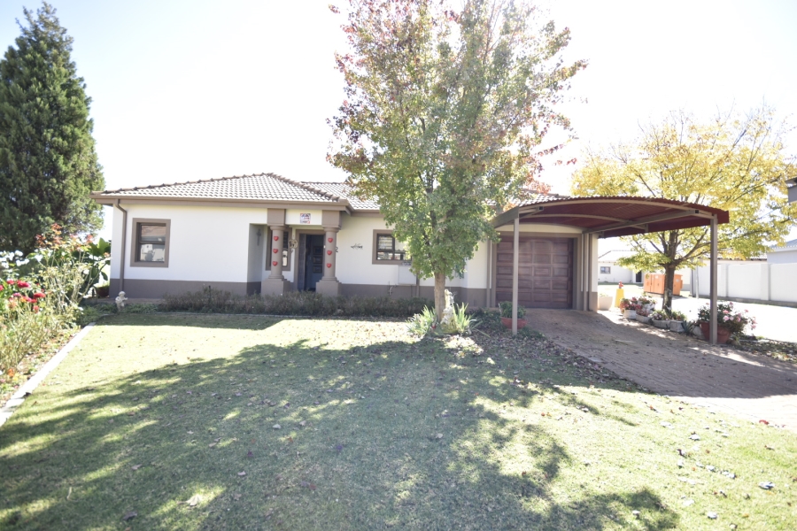 2 Bedroom Property for Sale in Waterberry Estate North West